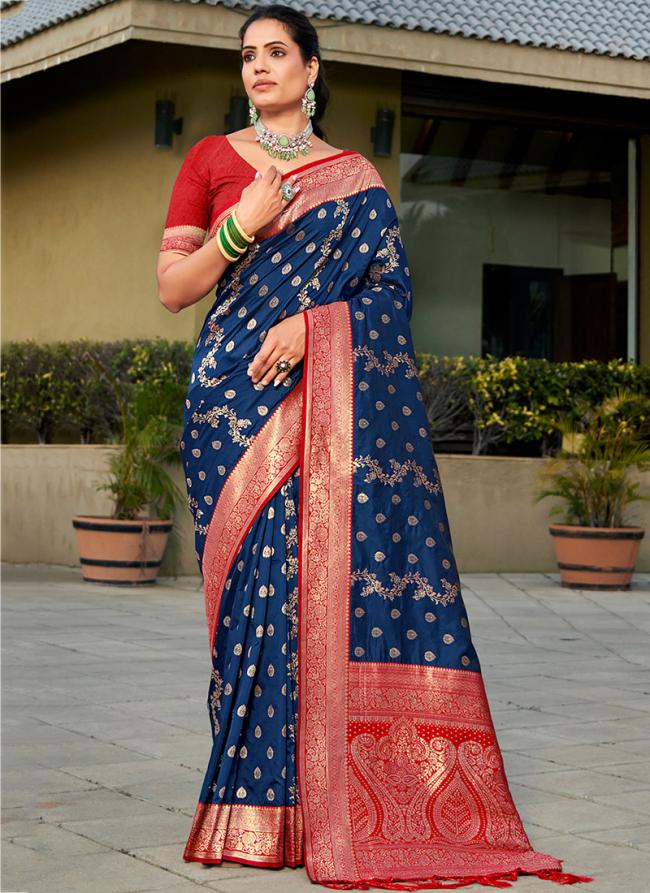 Banarasi Silk Green Festival Wear Weaving Saree